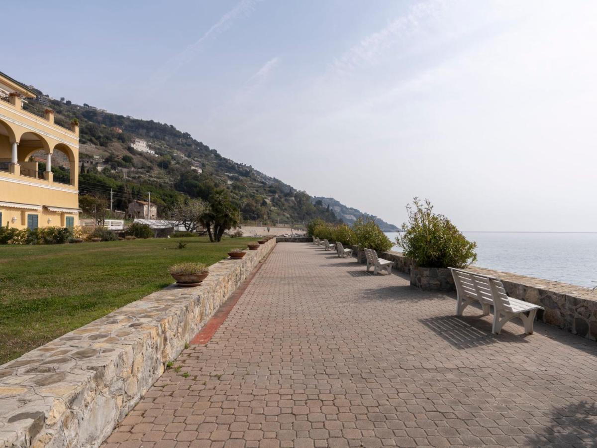 Apartment Vista Mare By Interhome Latte Exterior foto